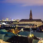 Spacious Centrally Located In Cph's Old Town