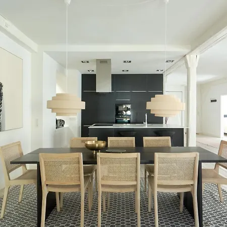 Spacious Centrally Located In Cph's Old Town 哥本哈根