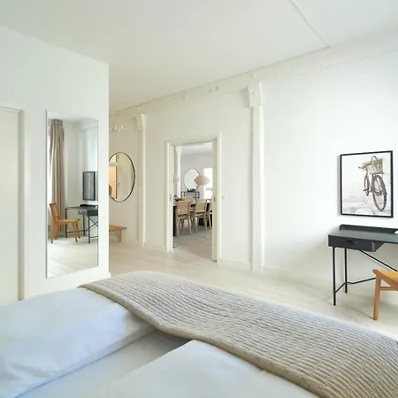 Spacious Centrally Located In Cph's Old Town 哥本哈根