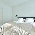 Spacious Centrally Located In Cph's Old Town