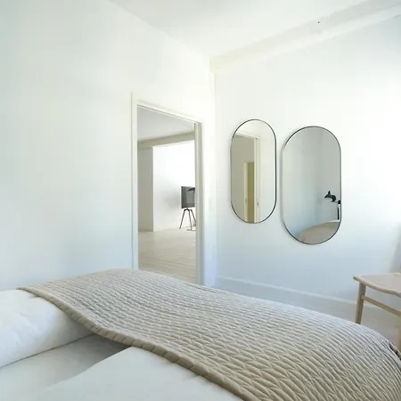 아파트 Spacious Centrally Located In Cph's Old Town *