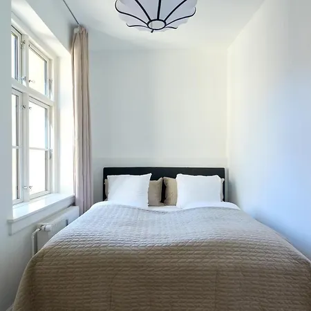 Spacious Centrally Located In Cph's Old Town *
