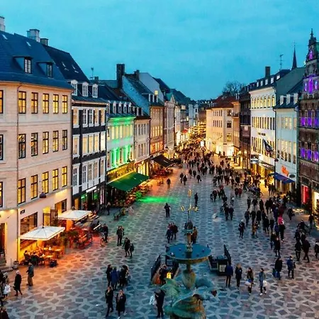 Apartment Spacious Centrally Located In Cph's Old Town Copenhagen