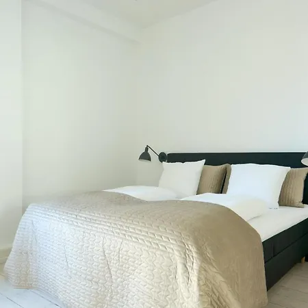 Spacious Centrally Located In Cph's Old Town *