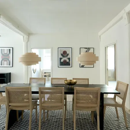 Spacious Centrally Located In Cph's Old Town