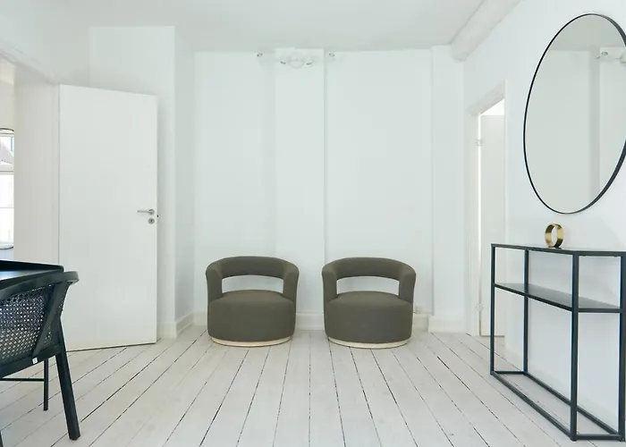 Spacious Centrally Located In Cph's Old Town Copenhaga