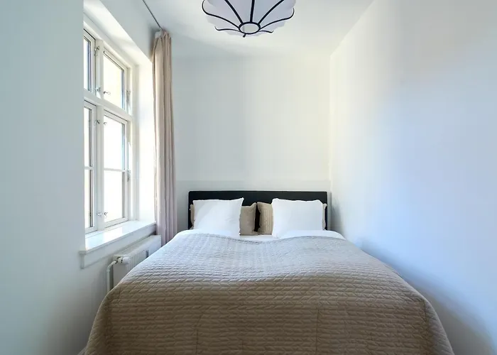 Spacious Centrally Located In Cph's Old Town *