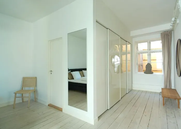 Spacious Centrally Located In Cph's Old Town Copenhaga