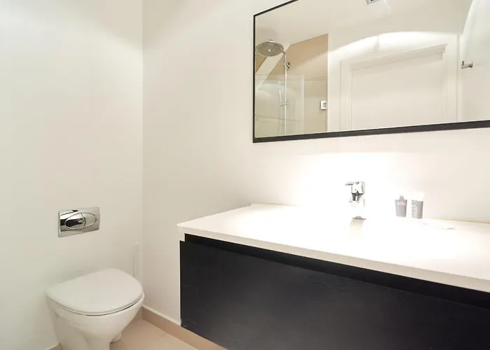 Spacious Centrally Located In Cph's Old Town