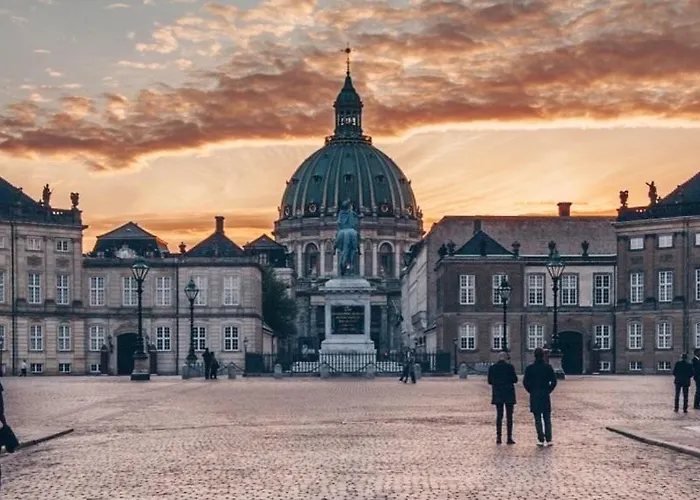 Spacious Centrally Located In Cph's Old Town Apartamento *